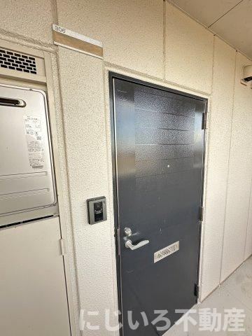 ヴィゴラス弐番館の玄関