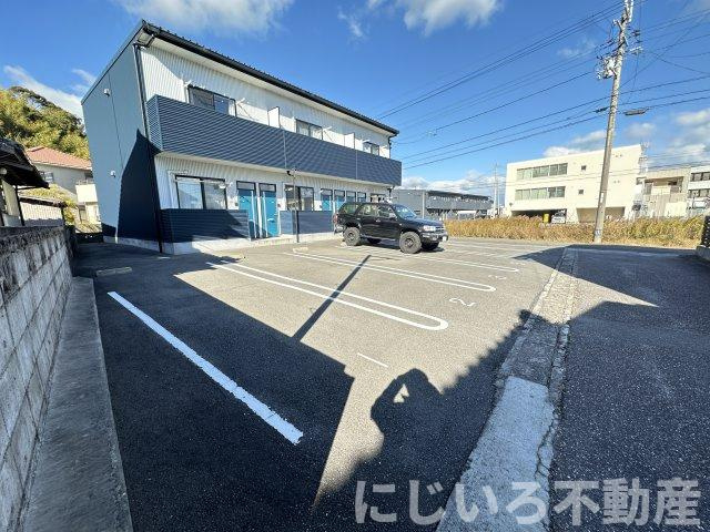 サンキュ阿南の駐車場
