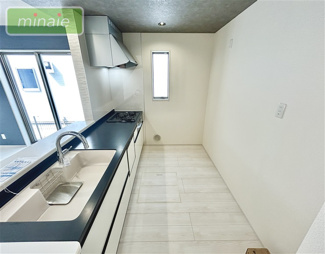 【キッチン】 | 本日内見できます　小・中学校6分　WIC付　市川市真間5　3号棟 | 販売現地