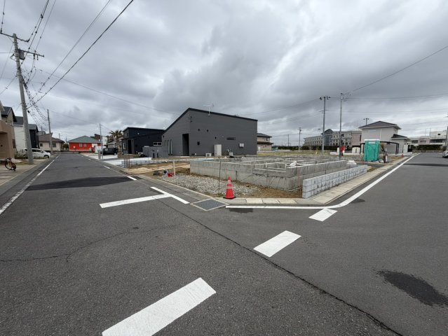 【前面道路含む現地写真】 | 神栖市土合２号棟 | 即日のご見学も可能です。お気軽に0476-37-3888までお問合せ下さい。