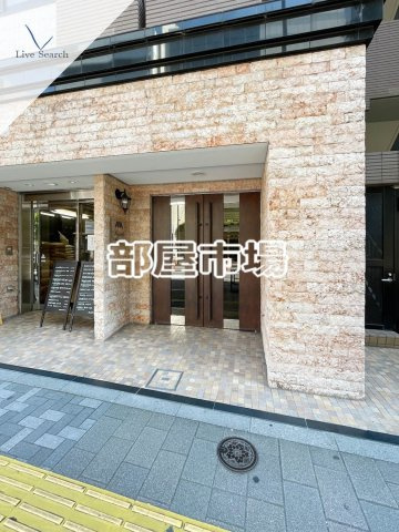 レガロ新御徒町ステーションパレスのエントランス