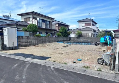 【外観】 | 榛原郡吉田町片岡 新築一戸建て A号棟 | 現在建築中の外観画像です。ご内覧は同じメーカーの完成物件へご案内いたしますので、いつでもご相談ください！