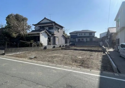 【外観】 | 磐田市中泉 新築一戸建て B号棟 | 現在建築中の外観画像です。ご内覧は同じメーカーの完成物件へご案内いたしますので、いつでもご相談ください！