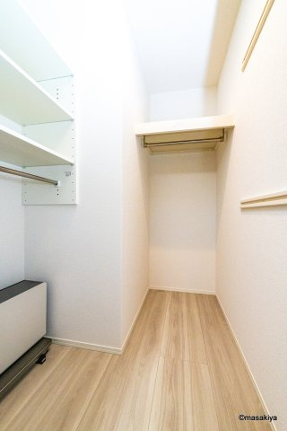 コラージュくりたの収納