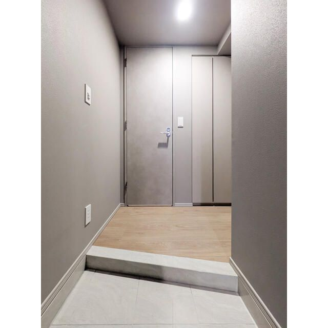 バウスフラッツ蔵前の玄関