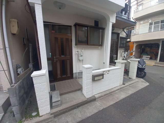 【エントランス】 | 東天川２丁目貸家