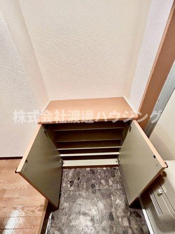 エルロード住吉7号館の収納|下駄箱