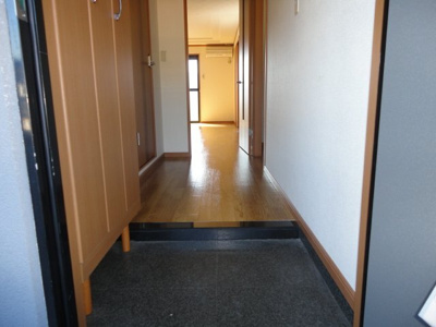 【玄関】 | カーサ・ベルデ Ａ | 玄関