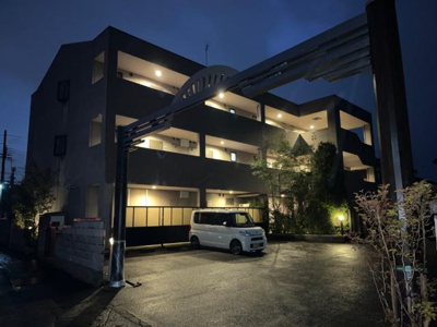 【外観】 | グランベル | 外観写真（夜）