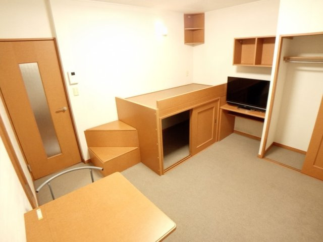 レオパレスＫｉｓａｋｕの居間・リビング