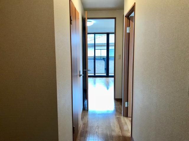 グレイシャス・Ⅰの内装|廊下