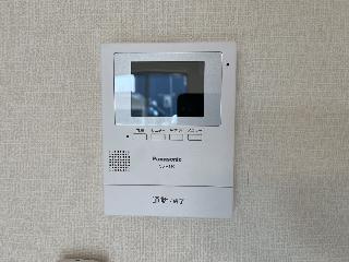 エストレアの内装|カメラ付インターホン