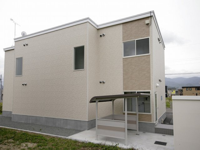 レオパレストレビアンⅢの外観