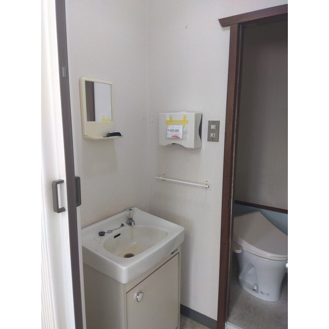 岐阜市白山町１丁目の店舗事務所の内装
