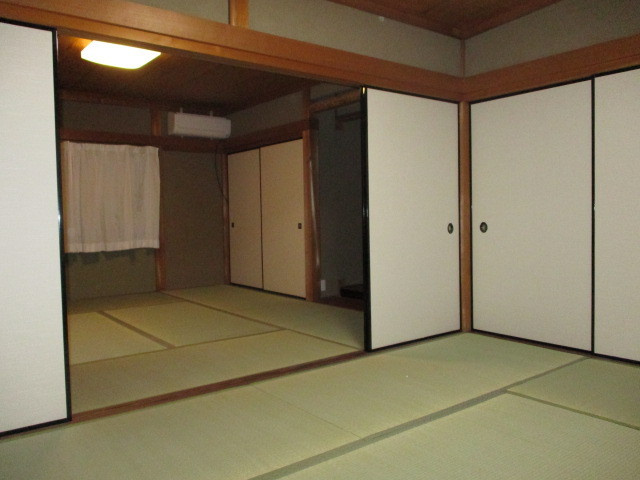 北葛城郡河合町大字川合の一戸建ての寝室