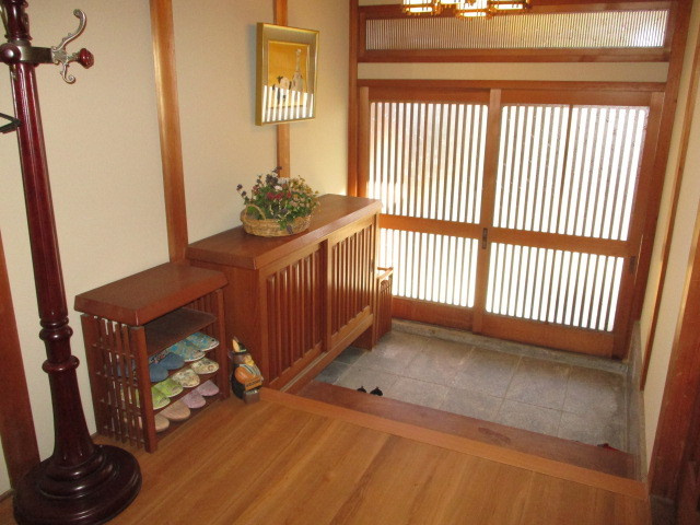北葛城郡河合町大字川合の一戸建ての玄関