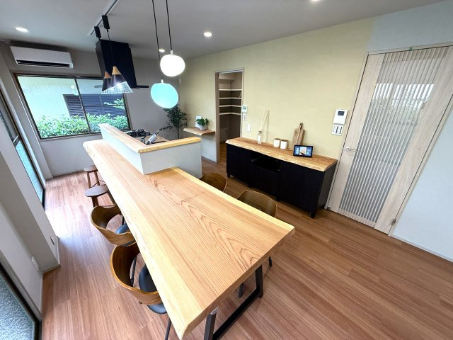 大津市瀬田5丁目中古戸建　天然木フルリノベーションのキッチン