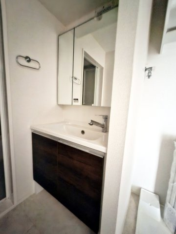 フィオーレの独立洗面台