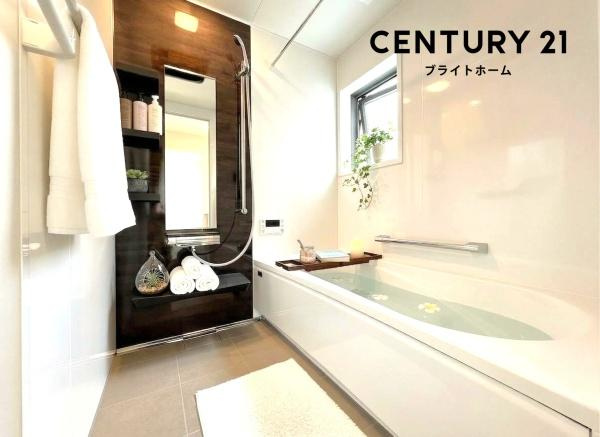 横浜市保土ケ谷区上菅田町の新築一戸建の浴室|本画像はAIがCGで家具作成しており、実際の現地に家具は設置されておりません。また、販売価格に家具等は含まれておりません。