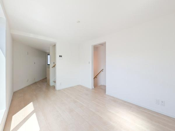 横浜市中区山元町３丁目の新築一戸建の外観：施工例|同じ施工会社が建築した施工例です。