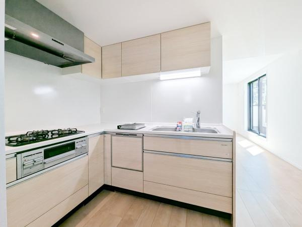 横浜市中区山元町３丁目の新築一戸建の外観：施工例|同じ施工会社が建築した施工例です。