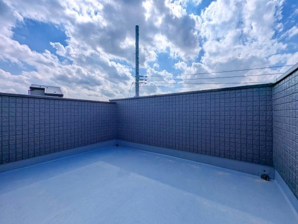 横浜市青葉区大場町の新築一戸建のバルコニー|広さも十分のバルコニー！！
風が心地よいです！