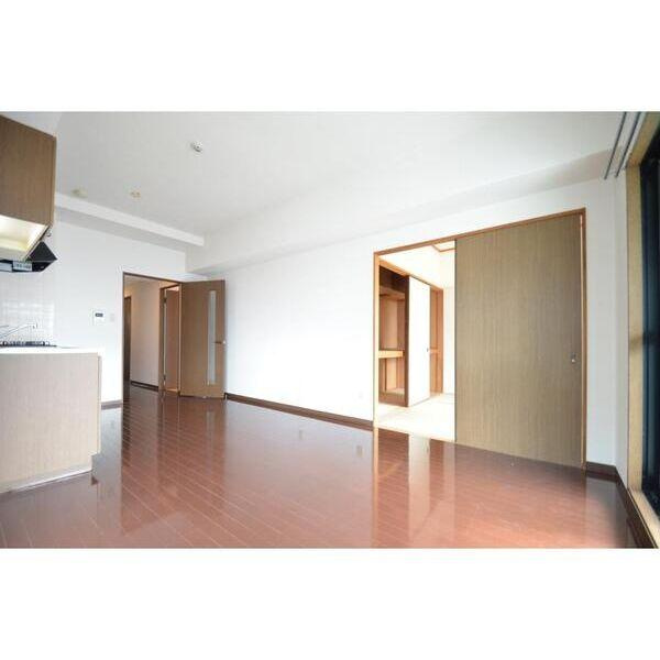 ヴィテイユメゾン成尾の居間・リビング