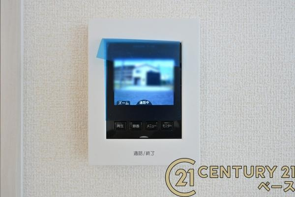 リーブルガーデン九条町 ７号棟 ／新築一戸建の内観：施工例|■玄関には大容量シューズボックス完備！■