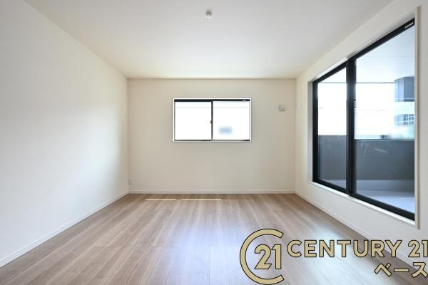 リーブルガーデン九条町 ８号棟 ／新築一戸建の内観：施工例|■三面鏡タイプのミラーキャビネット！収納スペースも豊富です！■