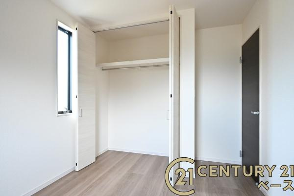 リーブルガーデン九条町 ８号棟 ／新築一戸建の内観：施工例|■フチなし＆トルネード洗浄でお掃除も楽らく！ウォシュレット付きです！■