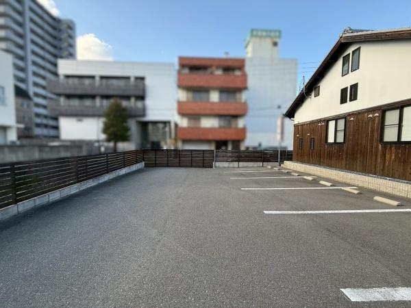和歌山市坊主丁　店舗付き住宅
