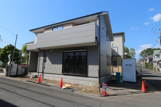 【KEIAI　Grace】上水新町４期の外観|カースペース2台駐車可能（※車種制限有）のゆとりある敷地設計