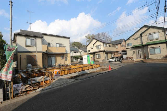 【KEIAI　Grace】上水新町４期の外観|リビングイン階段と対面式キッチン。家族の自然なふれあいを重視したプラン♪