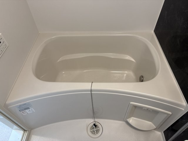 ヴィラ　ドゥ　グレーヌ梅ケ谷Ｂの浴室