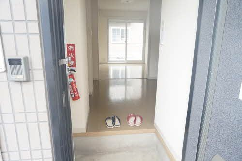 ヴィオラＳＩＮ Ｂの玄関