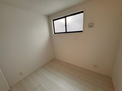 【洋室】 | MIRASUMO東区大幸404① | 今すぐのご案内可能です！→  0120-336-922　までお気軽にお問い合わせください。