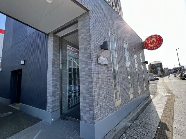アンプルールフェールKYuのエントランス|毎日通るエントランスはこのようになっています