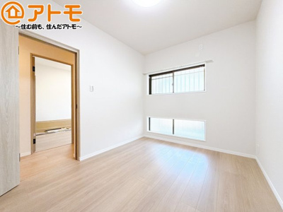 【子供部屋】 | ヴェラハイツ小黒 | 壁と床がシンプルな色合いだからこそ自分だけの空間を作れます♪お部屋作りのイメージは順調でしょうか♪