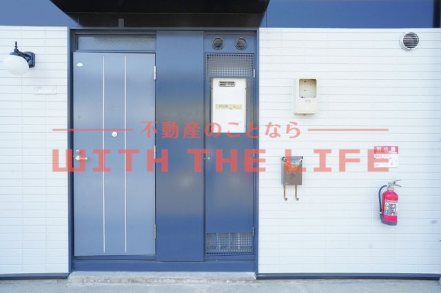 ソレアード【キャッシュバック対象物件】のエントランス|落ち着いたエントランスです
