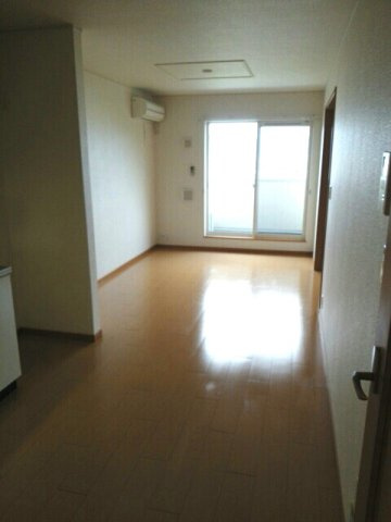 サンライズヒルズの居間・リビング|ゆったり過ごせるリビングです