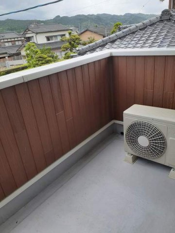 マーベラスたぶのきのバルコニー|暖かな日差しのふりそそぐバルコニー