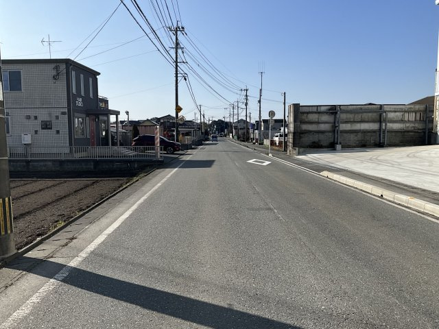 朝倉郡筑前町野町　売り土地の前面道路含む現地写真