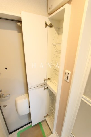 ロックガーデンズ三ッ沢の玄関|同物件の参考写真です。