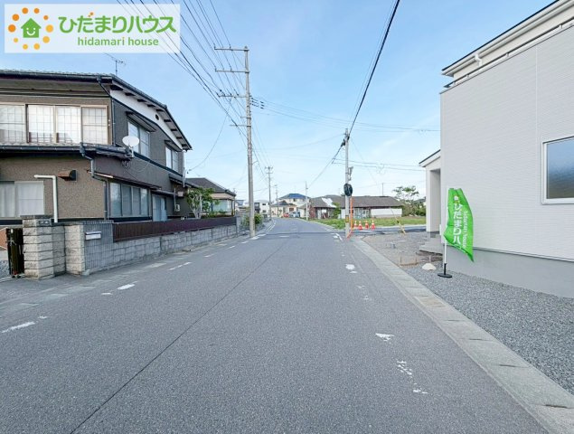 いわき市四倉上仁井田2期　新築戸建　1号棟の前面道路含む現地写真|小学校が近く、お子様の通学も安心ですね☆彡