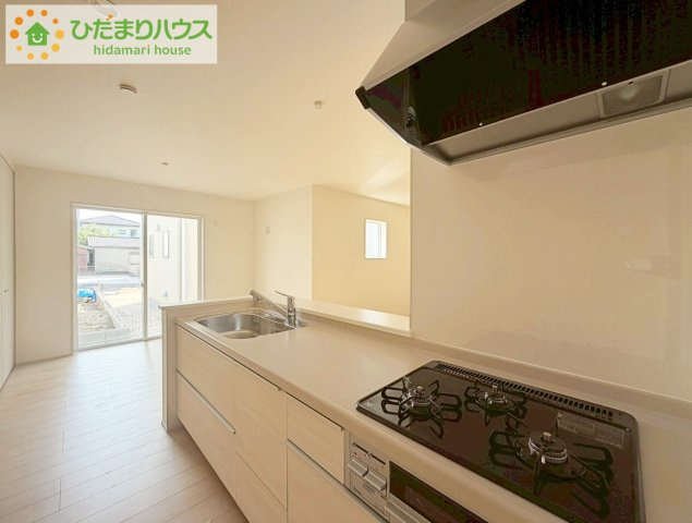 いわき市四倉上仁井田2期　新築戸建　1号棟のキッチン|料理をしながらでも、ご家族との会話を楽しめる対面式キッチン♪