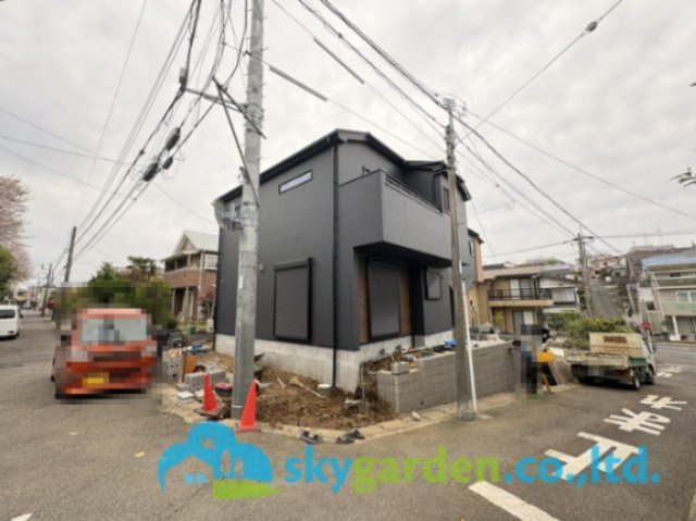 藤沢市善行3丁目2期　新築戸建　全2棟1号棟の前面道路含む現地写真