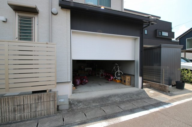 豊田市高岡町の駐車場