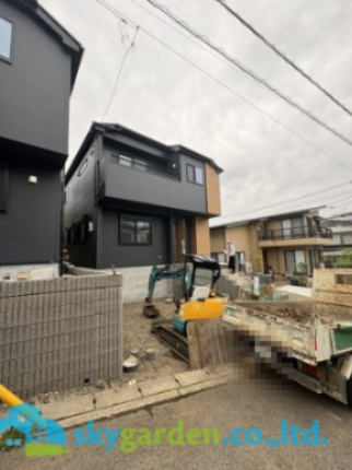 藤沢市善行３丁目２期　全2棟2号棟の前面道路含む現地写真