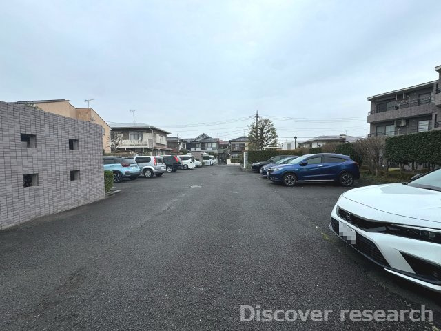 グランヴェール国分寺壱番館の駐車場