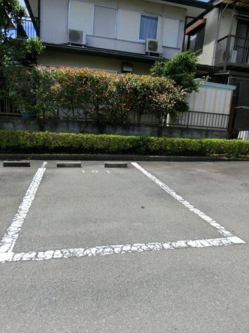 ハウディーの駐車場